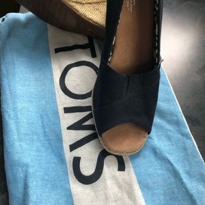 Toms Wedges